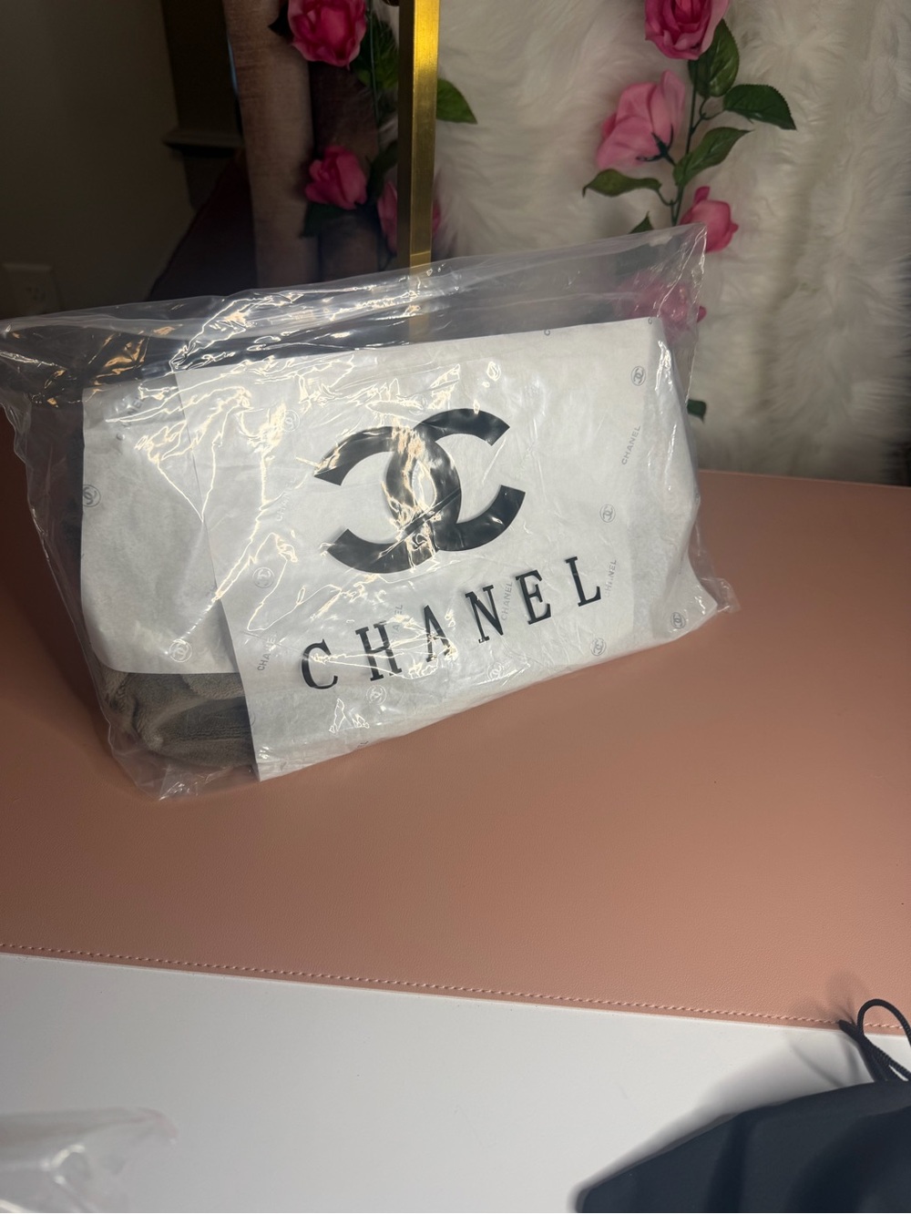 CHANEL Tan Terry Fluffy Cloth Shoulder Bag UNUSED - Picture 8 of 9
